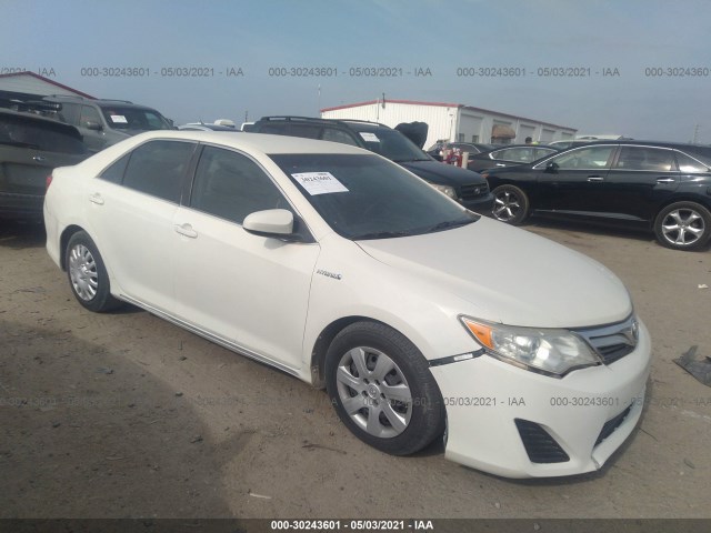 Toyota Camry hybrid (2013)