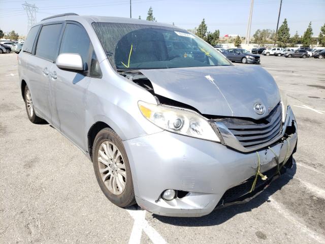 Toyota Sienna xle (2011)