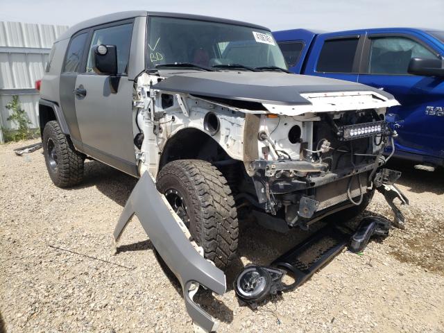 Toyota Fj cruiser (2014)