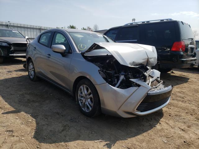 Toyota Scion ia (2016)