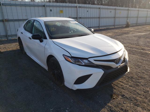 Toyota Camry se (2020)