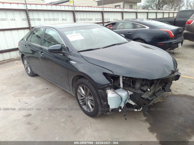 Toyota Camry hybrid (2016)