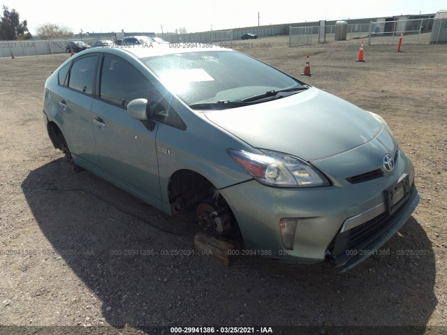 Toyota Prius plug-in (2014)