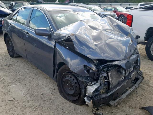 Toyota Camry base (2011)