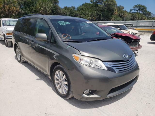 Toyota Sienna xle (2011)