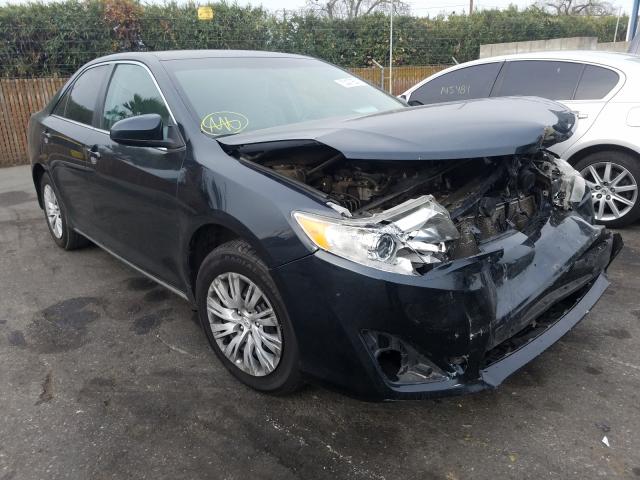 Toyota Camry base (2012)