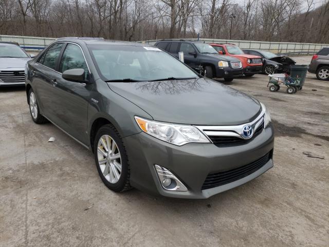 Toyota Camry hybr (2013)