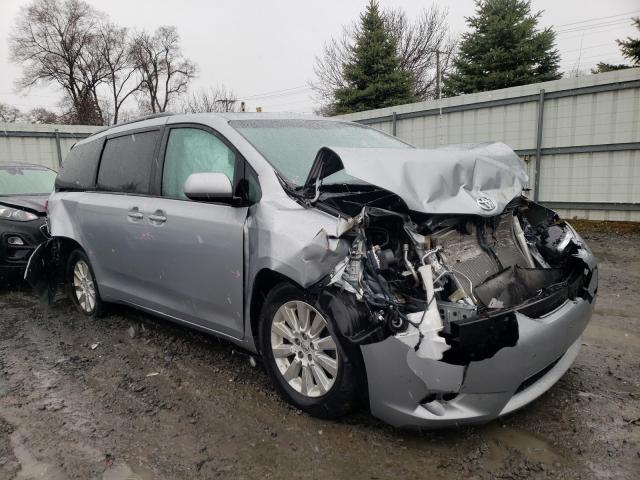 Toyota Sienna xle (2015)