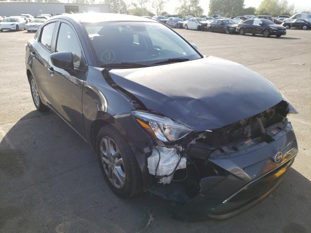 Toyota Scion ia (2016)
