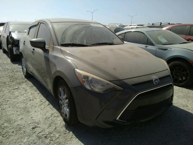 Toyota Scion ia (2016)
