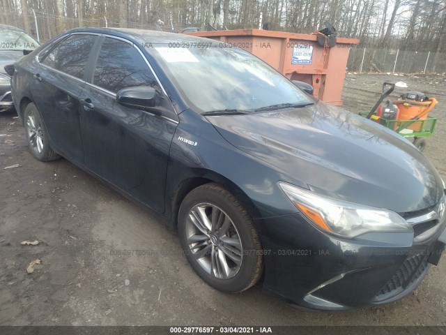 Toyota Camry hybrid (2016)
