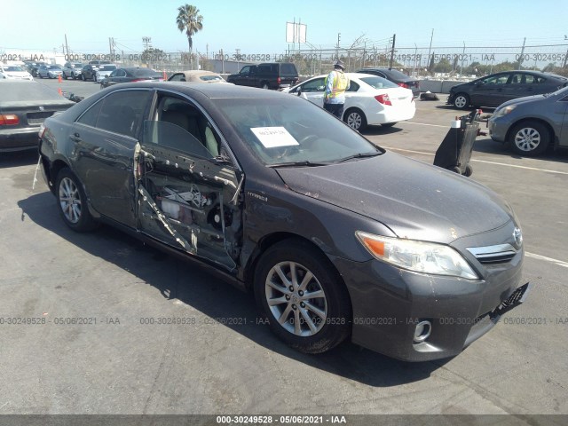 Toyota Camry hybrid (2011)