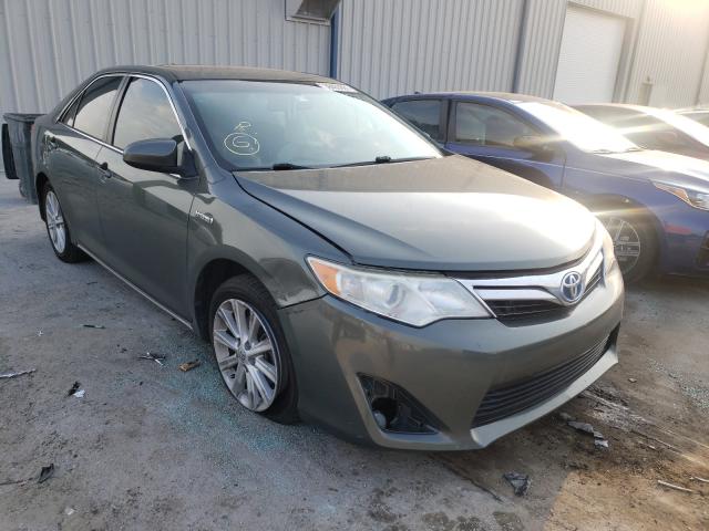 Toyota Camry hybr (2013)