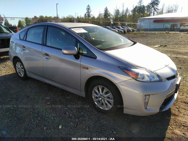 Toyota Prius plug-in (2013)