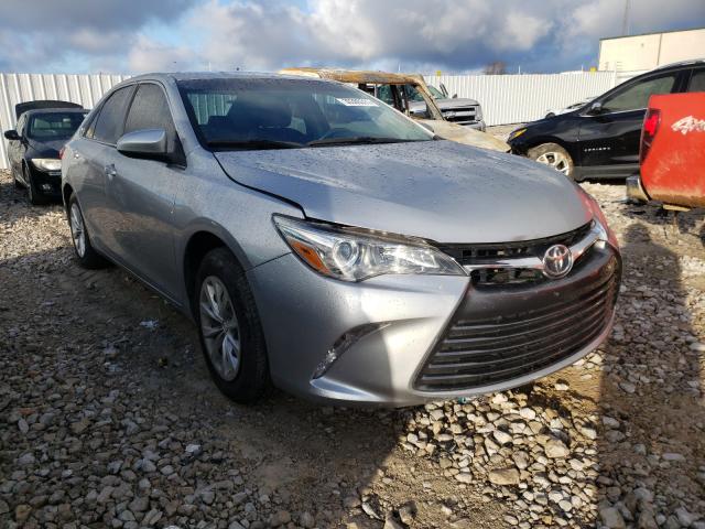 Toyota Camry le (2015)
