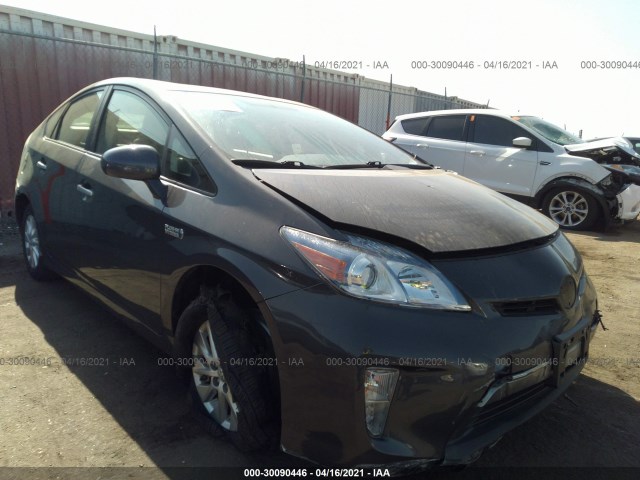 Toyota Prius plug-in (2015)