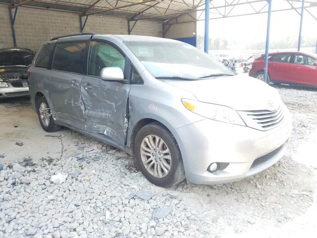 Toyota Sienna xle (2015)