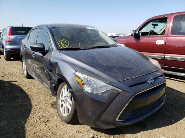 Toyota Scion ia (2016)