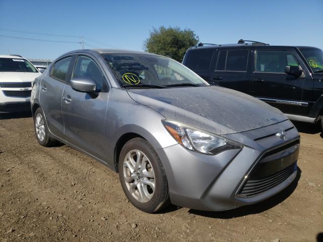 Toyota Scion ia (2016)