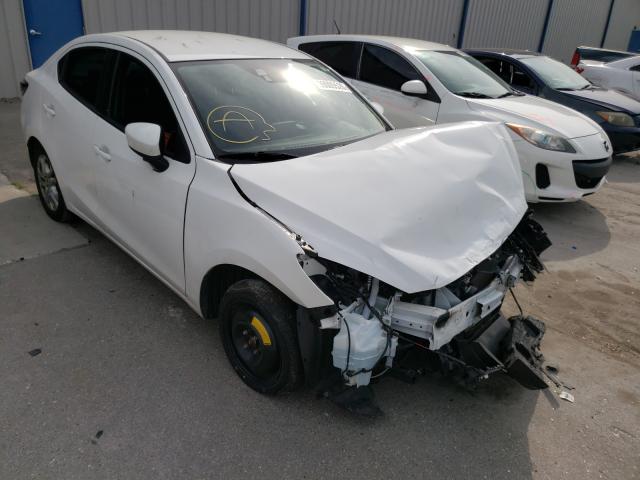 Toyota Scion ia (2016)