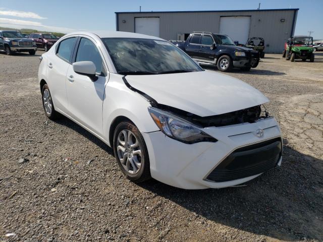 Toyota Scion ia (2016)