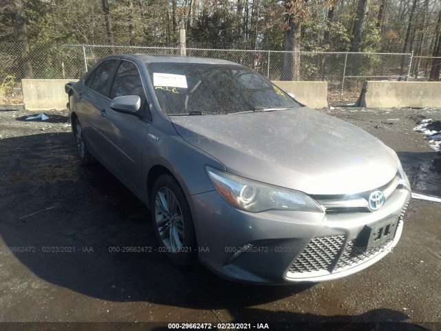 Toyota Camry hybrid (2015)