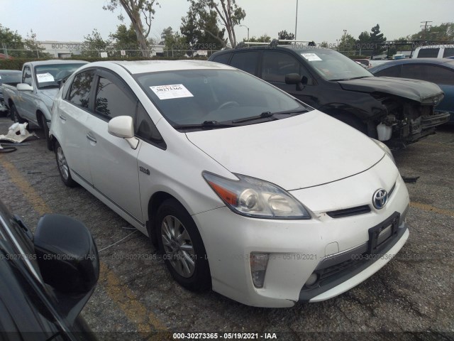 Toyota Prius plug-in (2014)