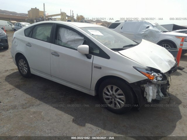 Toyota Prius plug-in (2014)