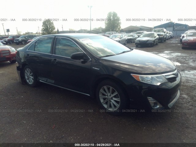 Toyota Camry hybrid (2014)