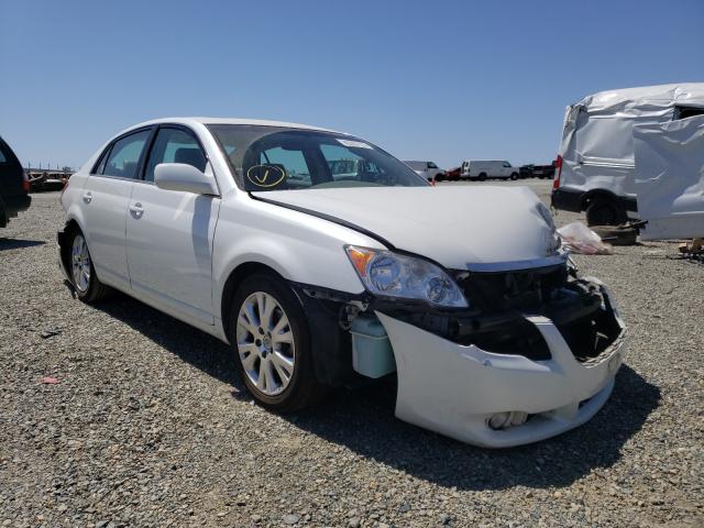 Toyota Avalon xl (2010)