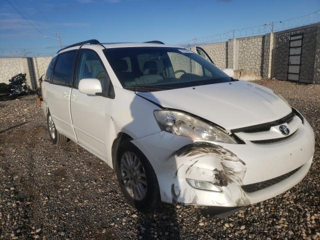 Toyota Sienna xle (2010)