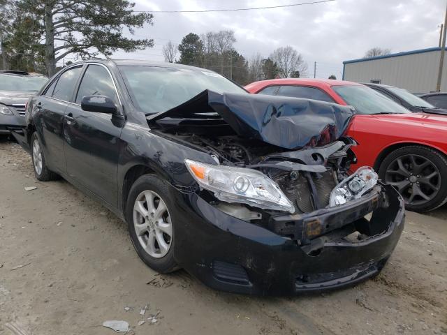 Toyota Camry base (2011)
