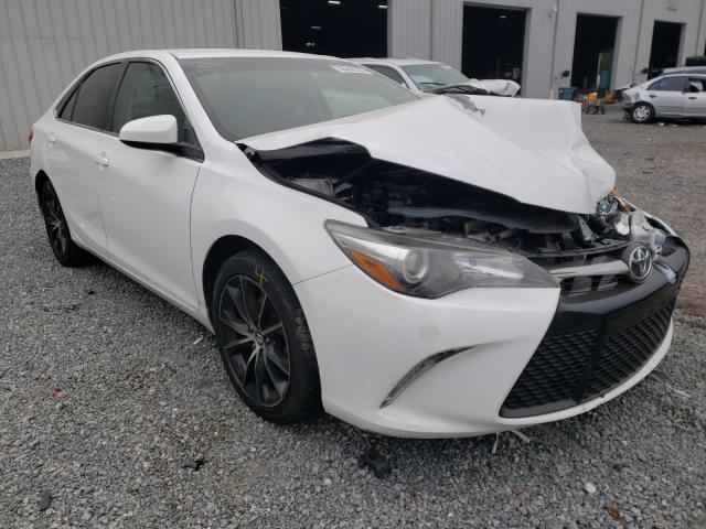 Toyota Camry le (2015)