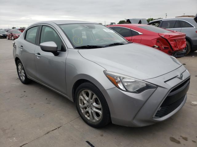 Toyota Scion ia (2016)