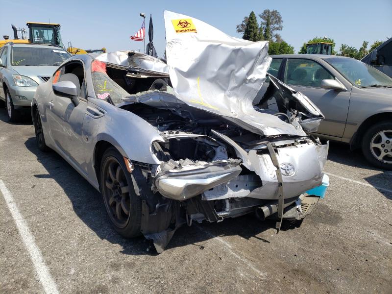 Toyota 86 base (2017)