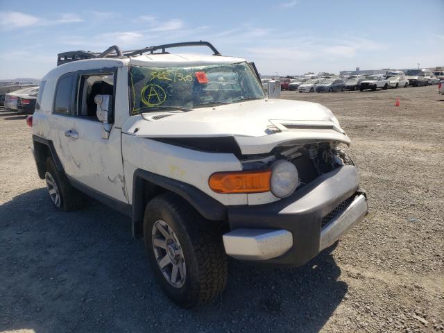 Toyota Fj cruiser (2014)