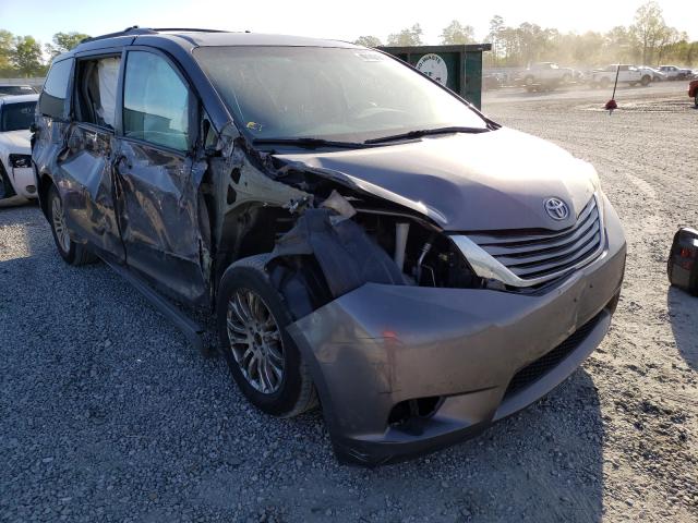 Toyota Sienna xle (2011)