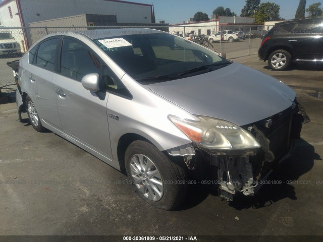 Toyota Prius plug-in (2014)