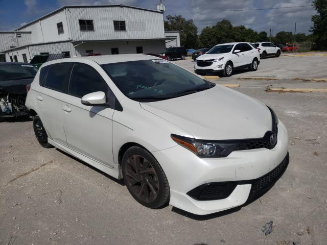 Toyota Scion im (2016)