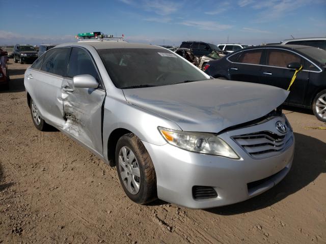 Toyota Camry base (2010)