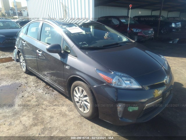 Toyota Prius plug-in (2015)