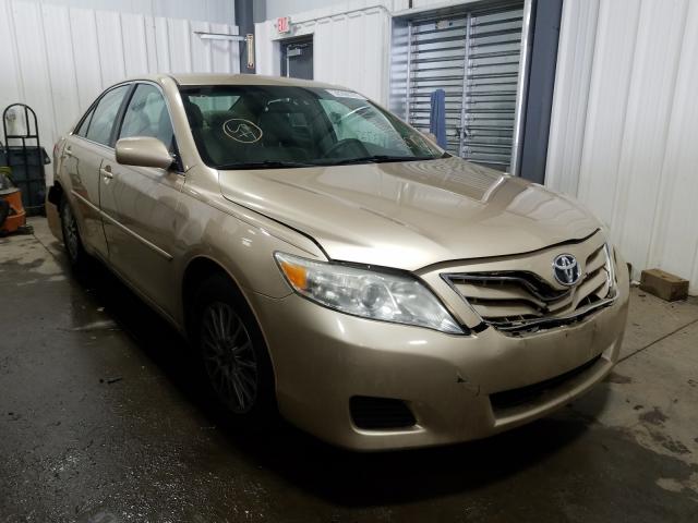 Toyota Camry base (2010)