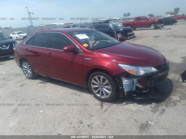 Toyota Camry hybrid (2016)