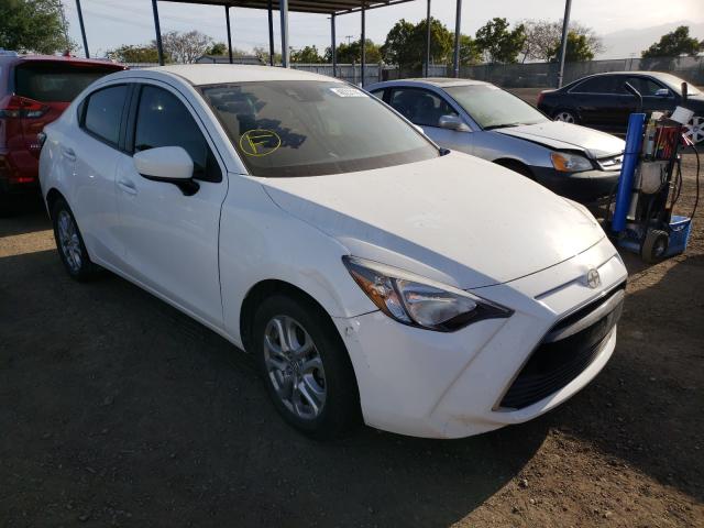 Toyota Scion ia (2016)