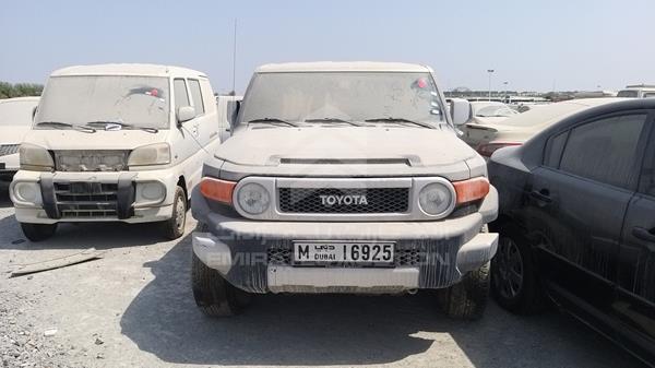 Toyota Fj cruiser (2013)