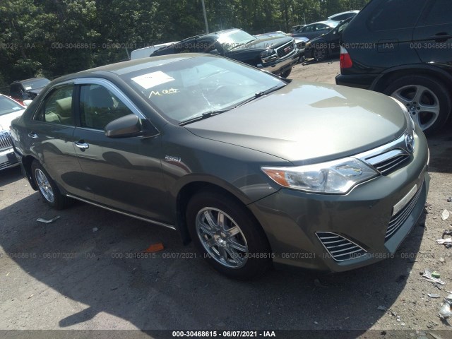 Toyota Camry hybrid (2012)
