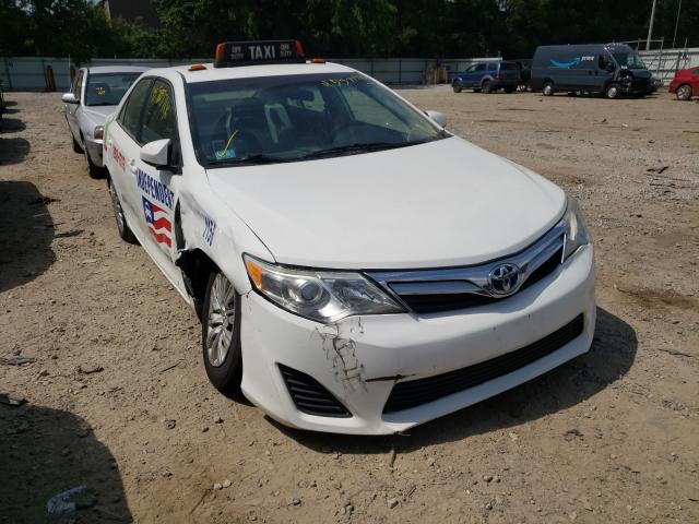 Toyota Camry hybr (2014)