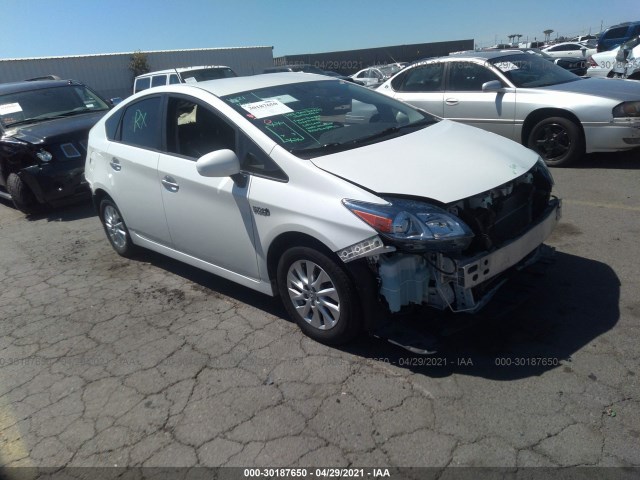Toyota Prius plug-in (2014)