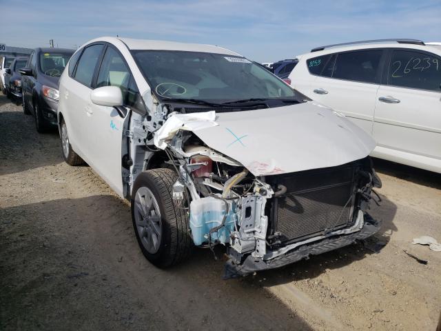 Toyota Prius v (2014)