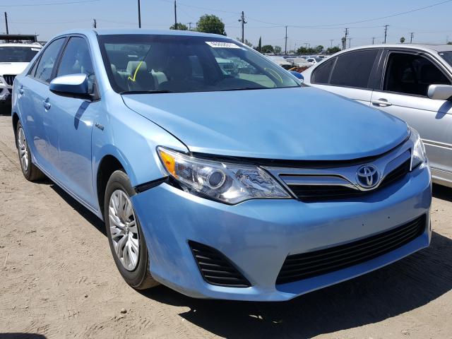 Toyota Camry hybrid (2014)
